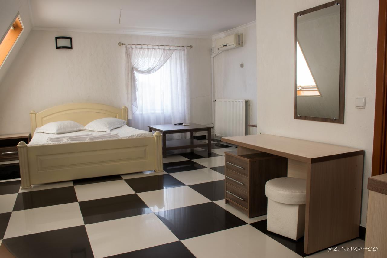 Kedem Hotel Lipiny Zewnętrze zdjęcie